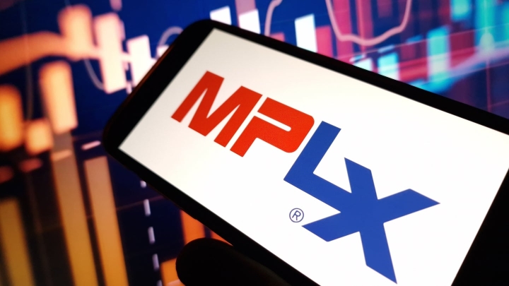 MPLX завершила сделку на $2,38 млрд по газовым активам в Пермском бассейне