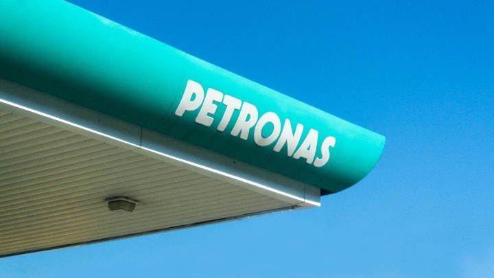 Petronas и Dragon Oil подписали соглашение о мировом сотрудничестве в нефтегазе