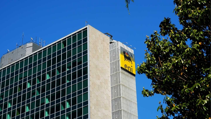 Итальянская Eni наращивает поставки СПГ в Азию и Европу