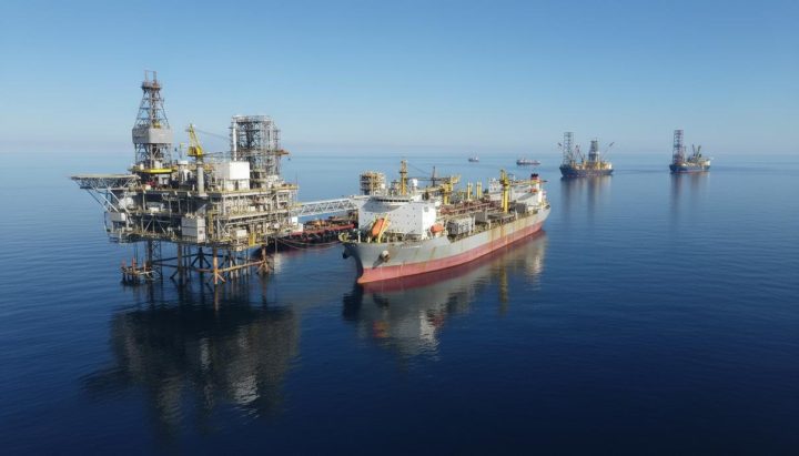 Чистая прибыль CNOOC в 2025 году снизилась при рекордных объемах добычи